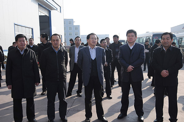 新鄉(xiāng)市委書(shū)記帶領(lǐng)考察團(tuán)蒞臨永興鍋爐